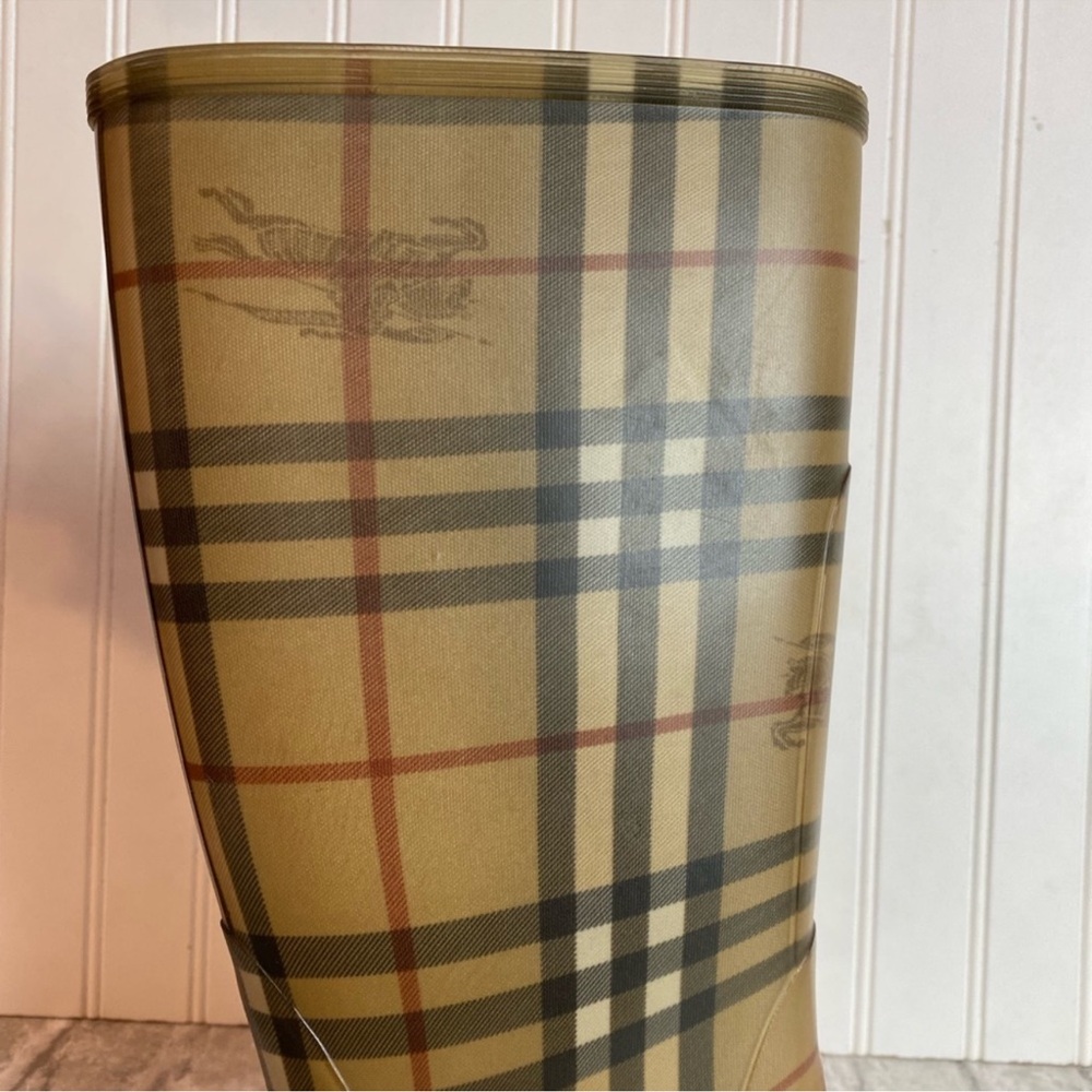 Burberry Brit rain boots - Picture 7 of 16